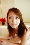 Juguetón Asiático Adolescente Kazuha Kimura desvestirse y jugando su Peludo Coño