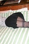 아시아 섹시 아가 병아리 요코 우상 가 링 에 이 침대 에 작 스커트 고 깜박임 그 맛있는 엉덩이
