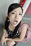 Asiático Adolescente Maná Kikuchi da la cabeza y Consigue boca Completo de cremoso Youjizz