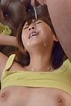caliente Asiático Chica Hitomi Kitagawa disfruta en llegar su Coño Estimulado en Hardcore Fetiche Sexo