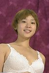 قصيرة الشعر الآسيوية أولا توقيت منظمة العفو الدولية تعرية صغيرة الثدي و شعر بوش