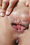 Asiático Amateur celia Mostrando off su Pequeño Tetas y afeitado Coño en tacones