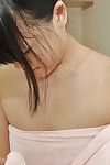 الآسيوية في سن المراهقة يوكا كوجيما عرض لها جميلة المنحنيات بعد حوض استحمام