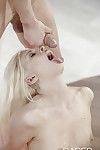 Desnudo rubia Jessie Voltios tomando Anal y Cum facial en inusual Sexo posiciones