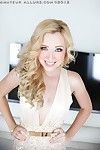 Blonde whore Samantha Saint gets lavish facial after pussy and oral fucking