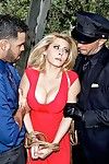 napalone policjant pieprzy sexy bogaty busty ofiara Madison Ivy w w na świeżym powietrzu