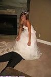 Мелисса мидвест одет в Свадьба Платье показывает и Пальцы ее сексуальная безволосые киска