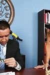 Idealne piersi trochę mały latina Jenaveve Jolie dostaje jej Meksykańska otwór Zanudzają na w biuro biurko