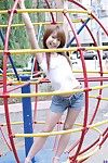 Merry Chiński Grzałka Yuuna Idole cieszy w drażni i lifting jej t-shirt odkryty