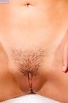 Decadente Marrone capelli hottie Sophia GIADA vantaggi da come madre Dato nascita e visualizza Il suo ordinatamente tagliato bush