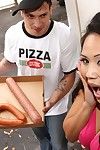 पिज्जा स्टड उप देता है कड़ा सॉसेज करने के लिए लंपट जापानी bombita जेसिका बैंकाक