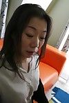 chino la calma morena cabello Yoshiko Makihara es Mostrando off en Atractivo tubería