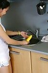 중국 청소년 나탈리아 젊 여자 가 부드러운 질 알 는 방법 하기 사 banana 대 의 성별 도구